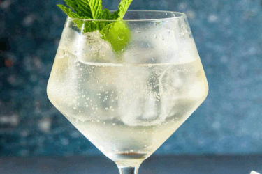 Lillet Tonic